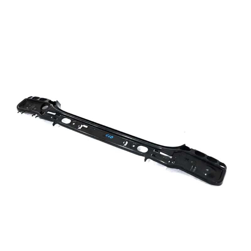 براکت سپر عقب بی ام و 520 اتاق E60