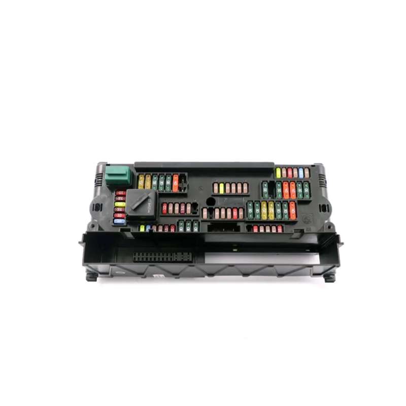 جعبه فیوز داخل کابین بی ام و 528 اتاق f10