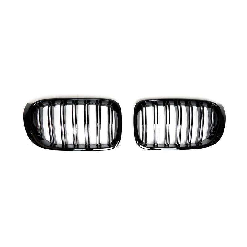 جلو پنجره بی ام و X4 F26