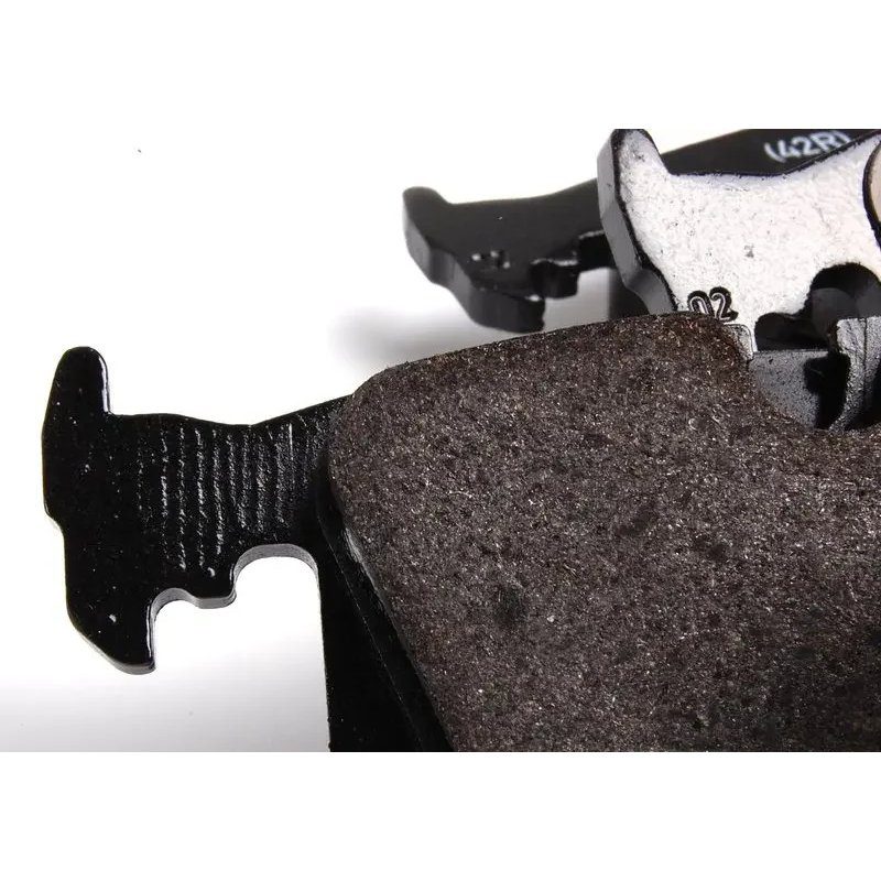 لنت عقب بی ام و 220